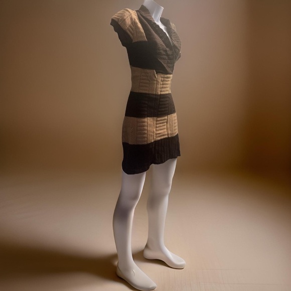 Hera USA knit Sweater Dress-Brown and Cream Striped.Size Large. Good Condition. - Picture 2 of 5